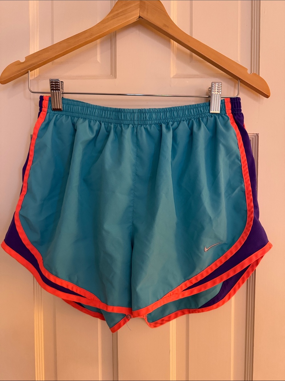 Nike Tempo Women's Dri-FIT Mid-Rise Brief-Lined Running Shorts